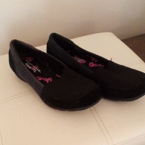 New Black Casual Slip-On Flats with Textured Fabric